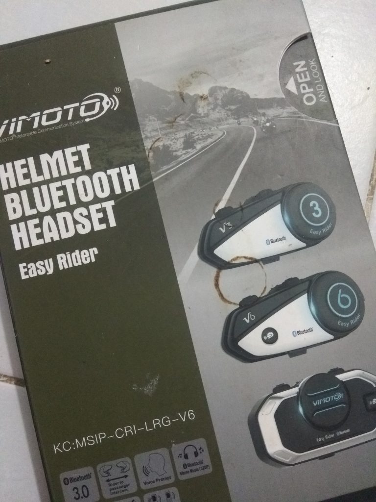 vimoto-v6-helmet-bluetooth-headset-and-review